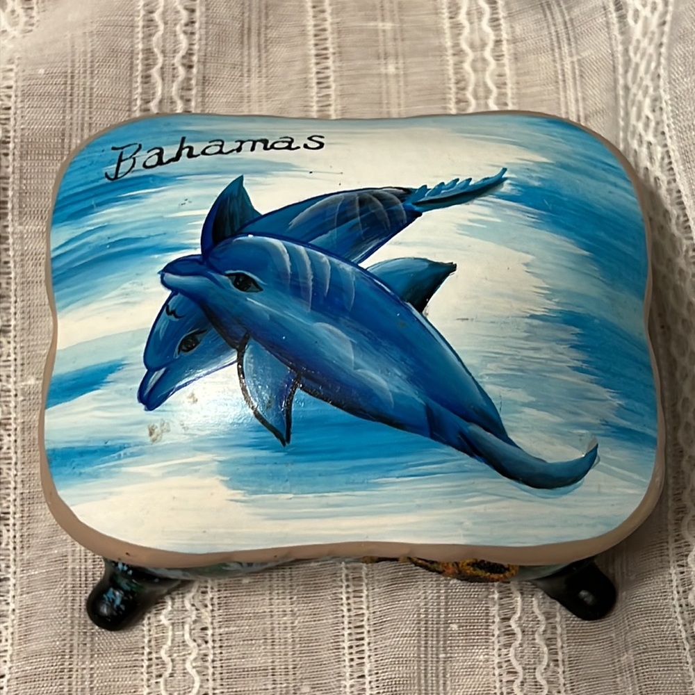 Hand Painted Ceramic Box - Picture 5 of 11
